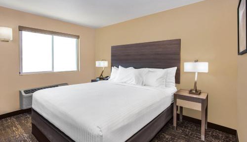 King Room with Mobility/Hearing Impaired Access - Non-Smoking