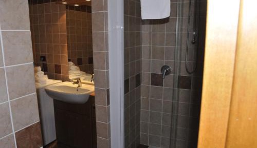 One-Bedroom Apartment (2 Adults)