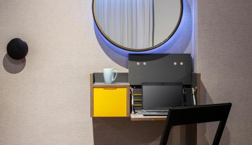 Accessible Double Without Window