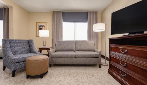 Queen Studio Suite - Mobility Access/Non-Smoking