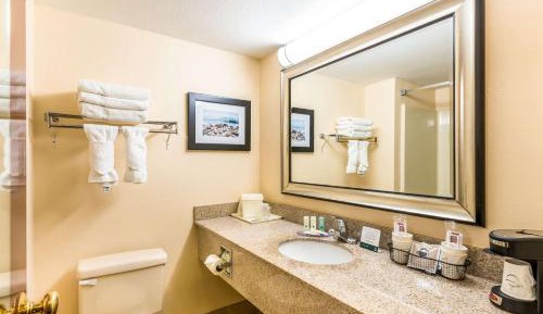Double Room with Two Double Beds - Smoking