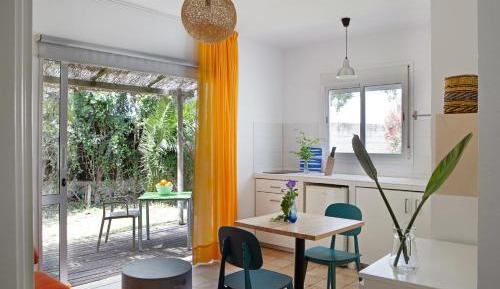 Bungalow (2 Adults)