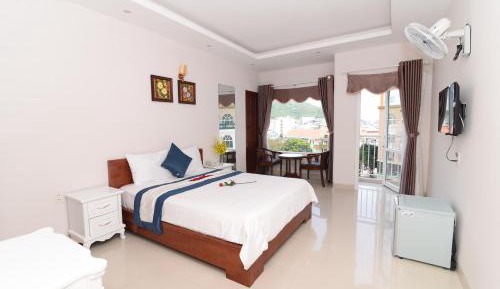 King Room with Mountain View
