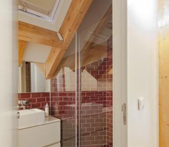 Three-Bedroom Apartment - Penthouse with Terrace and Pool View