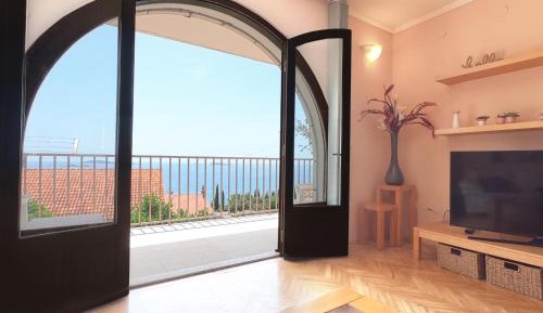 Superior Two-Bedroom Apartment with Sea View and Balcony