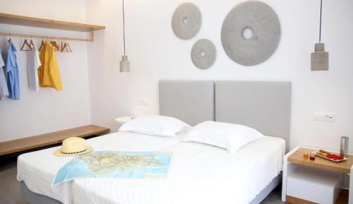 Standard Double or Twin Room Semi-basement