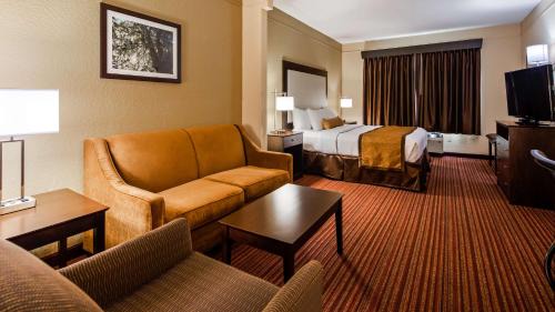 King Suite with Sofa Bed - Non Smoking