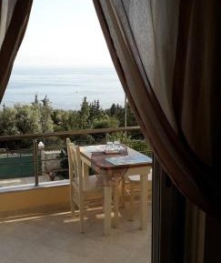 Triple Room with Balcony and Sea View