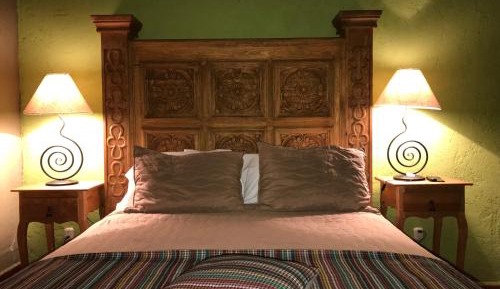 Standard Queen Room
