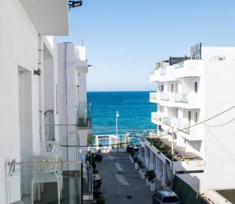 Studio with Side Sea View (2 Adults)