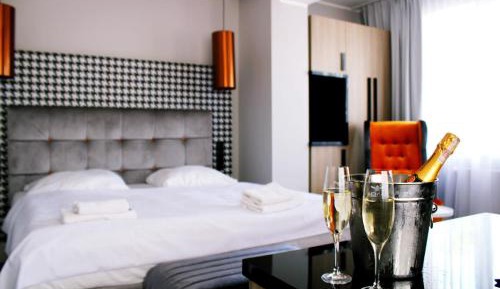 Double or Twin Room with Sea View