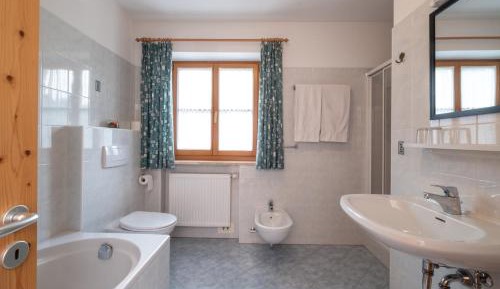 One-Bedroom Apartment (2 Adults)
