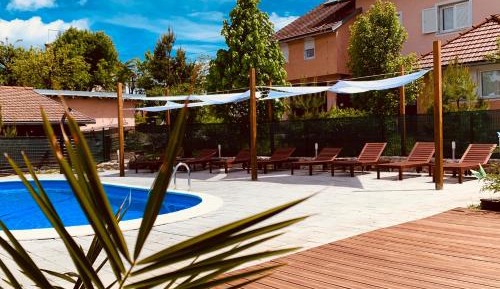 Double Room with Pool View