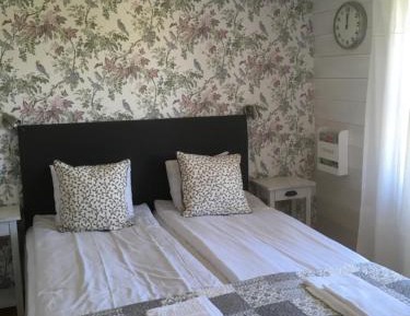 Twin Room with Shared Bathroom