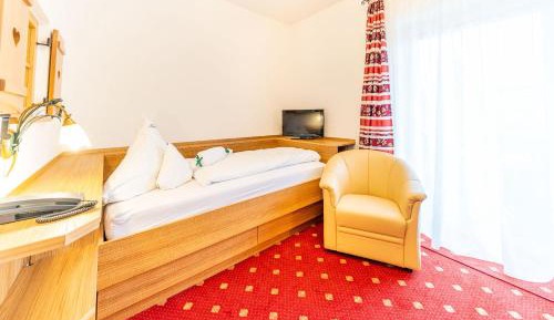 Comfort Single Room with Balcony