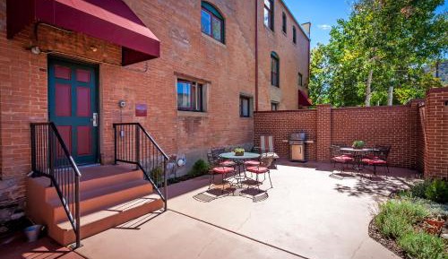 One Bedroom Apartment