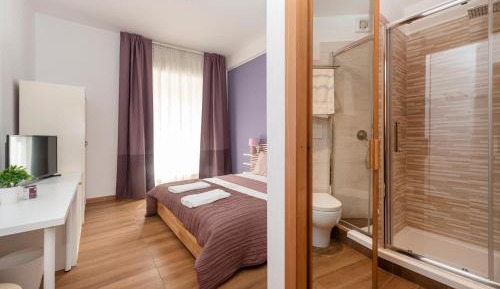 Double Room with Private Bathroom
