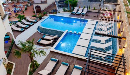 Double Room with Balcony and Sea View