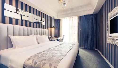 Superior King Room