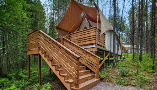 Deluxe Tent with Private Bathroom
