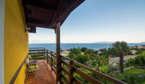 One-Bedroom Apartment with Balcony and Sea View