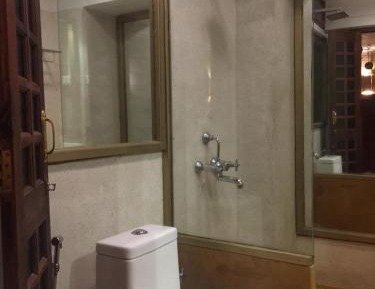 Queen Suite