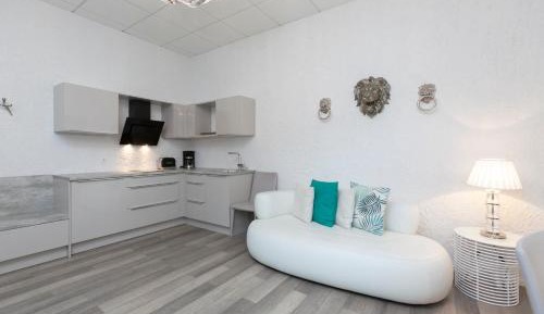  Apartment in Annex
