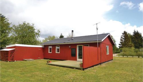 Three-Bedroom Holiday Home 