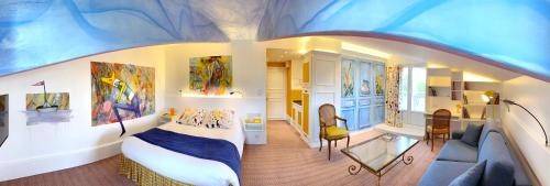 Double Room with Balcony (3 Adults)