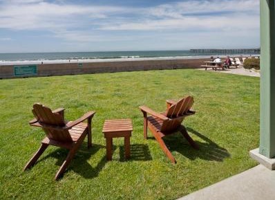 Beachfront Downstairs Room with 1 Queen Bed & 1 Double Bed