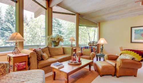 Four bedroom holiday home 
