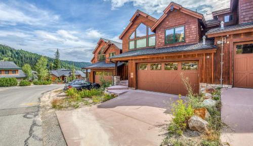Four bedroom holiday home 