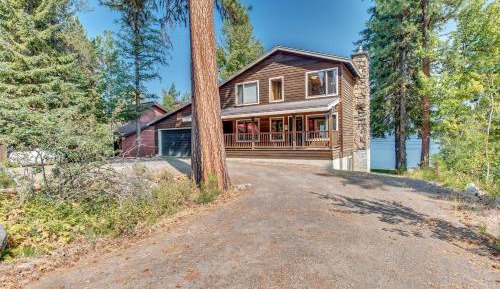Five Bedroom Holiday Home