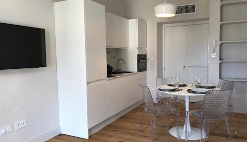 Superior Apartment