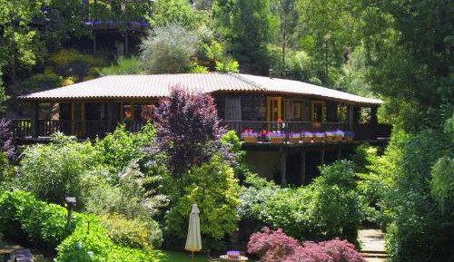 Three-Bedroom House with River View