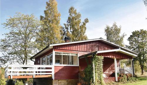 Three-Bedroom Holiday Home 