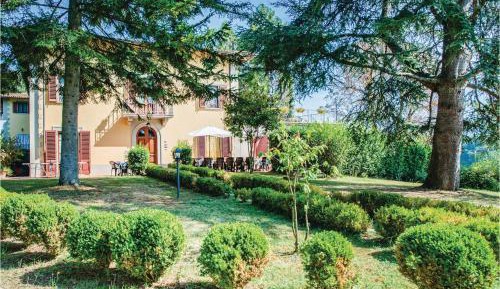 Seven-Bedroom Holiday Home