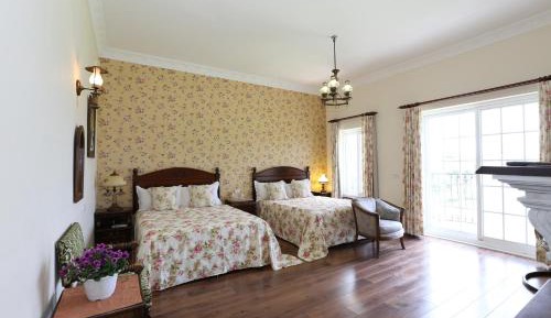 Quadruple Room with Lake View