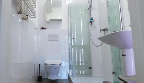 Deluxe Double Room with Shower