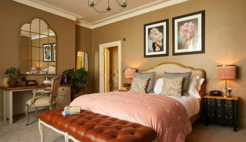 Superior King Room
