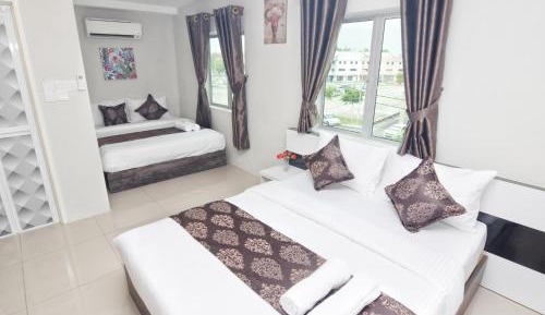 Deluxe Family Room