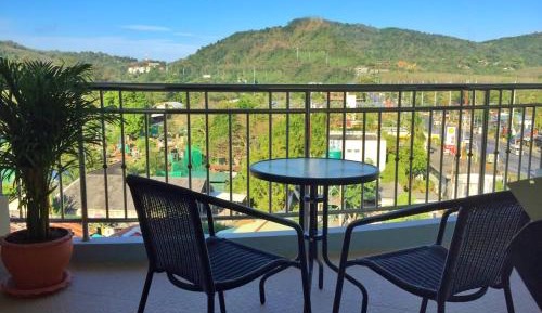 Superior Twin Pool View