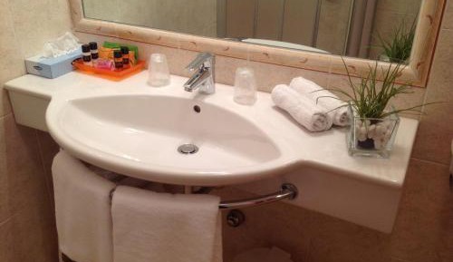 Triple Room (2 Adults + 1 Child)