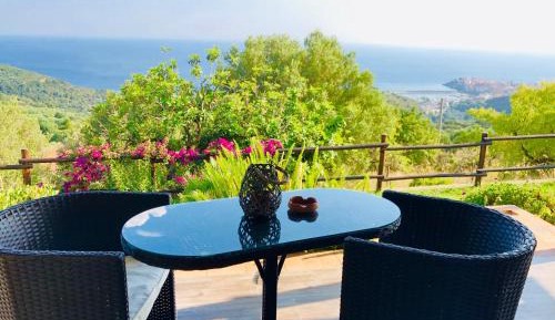 Studio Apartment with Sea View