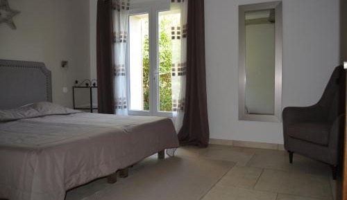 Apartment with Mountain View (2 Adults)