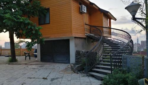 Villa with Garden View