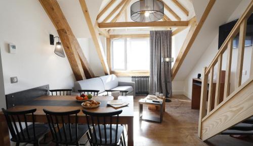 Apartment - Split Level