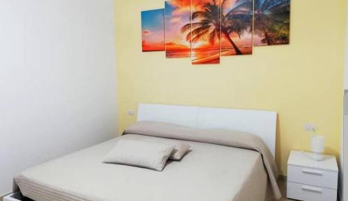 Two-Bedroom House (6 Adults)