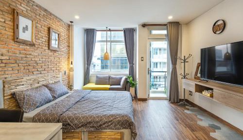 Standard Queen Room