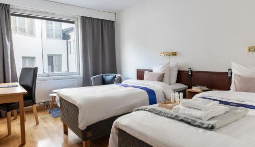 Large Twin Room